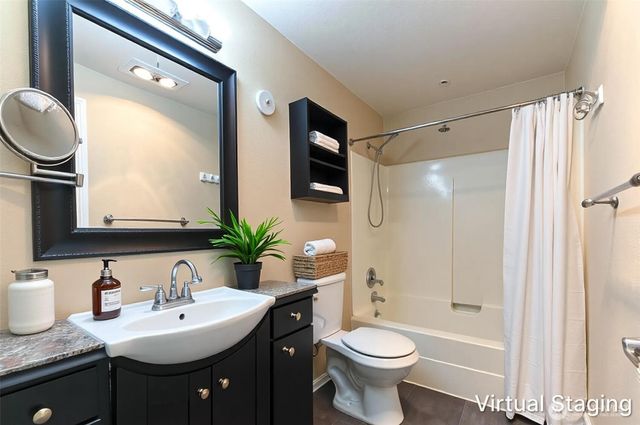 16420 W Lake Goodwin Road, Stanwood, WA 98292