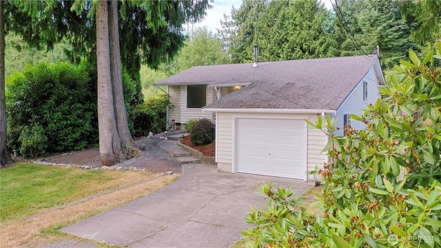 16420 W Lake Goodwin Road, Stanwood, WA 98292