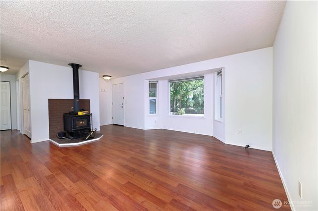 16420 W Lake Goodwin Road, Stanwood, WA 98292
