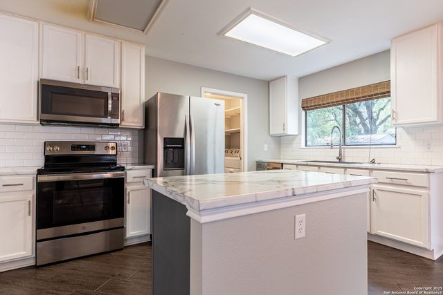 6406 Maverick Oak, San Antonio, TX 78240