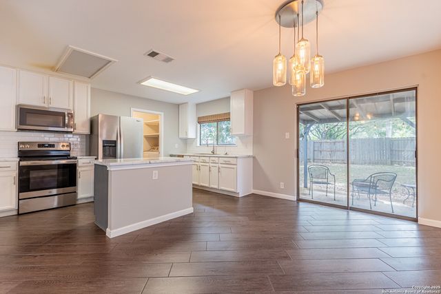 6406 Maverick Oak, San Antonio, TX 78240