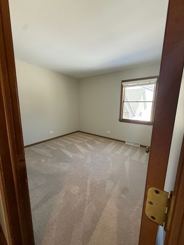 39 Spuhler Drive 39, Batavia, IL 60510