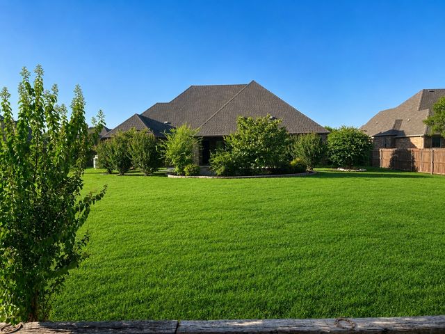 1317 Bluff Springs Drive, Fort Worth, TX 76052