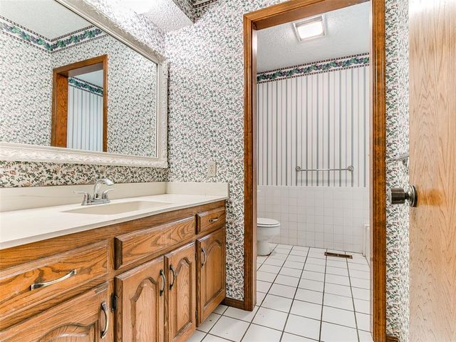 8301 NW 50th Street, Oklahoma City, OK 73132