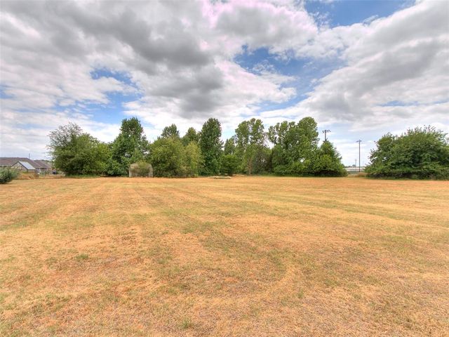 8301 NW 50th Street, Oklahoma City, OK 73132