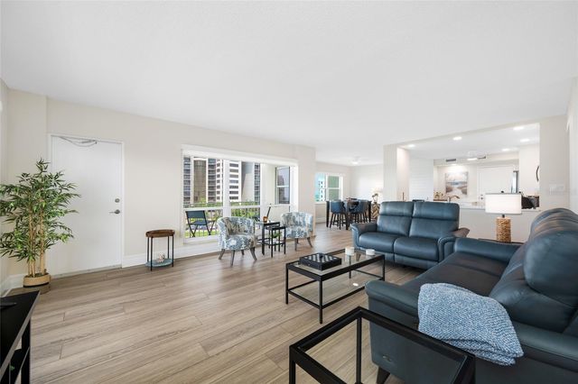 1621 GULF BOULEVARD 501, Clearwater Beach, FL 33767