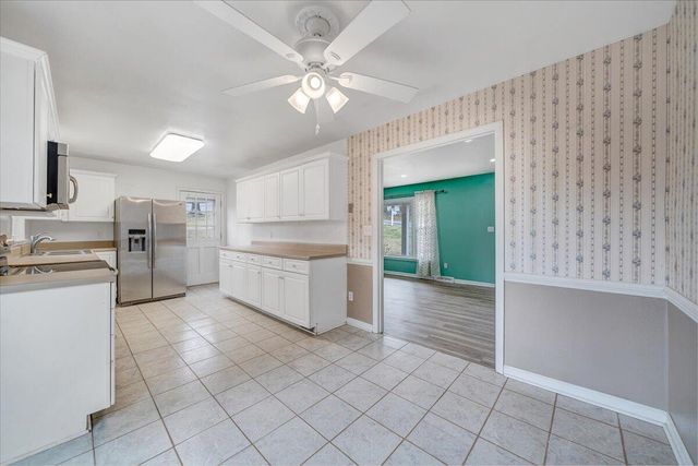 2546 Willowlawn ST, Roanoke, VA 24018