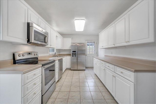 2546 Willowlawn ST, Roanoke, VA 24018