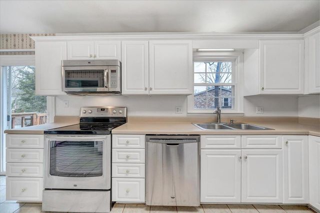 2546 Willowlawn ST, Roanoke, VA 24018