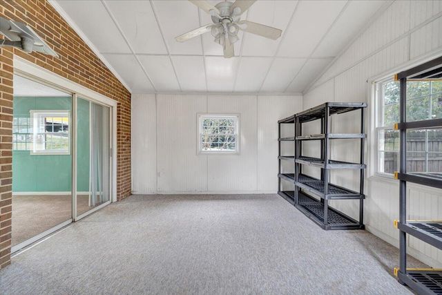 2546 Willowlawn ST, Roanoke, VA 24018