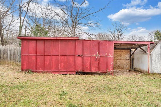 2546 Willowlawn ST, Roanoke, VA 24018