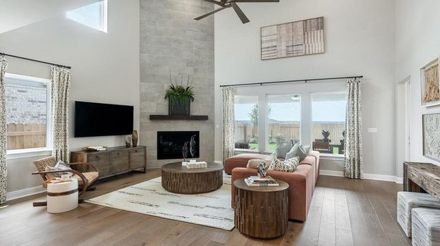 384 Jackson River LOOP, Kyle, TX 78640