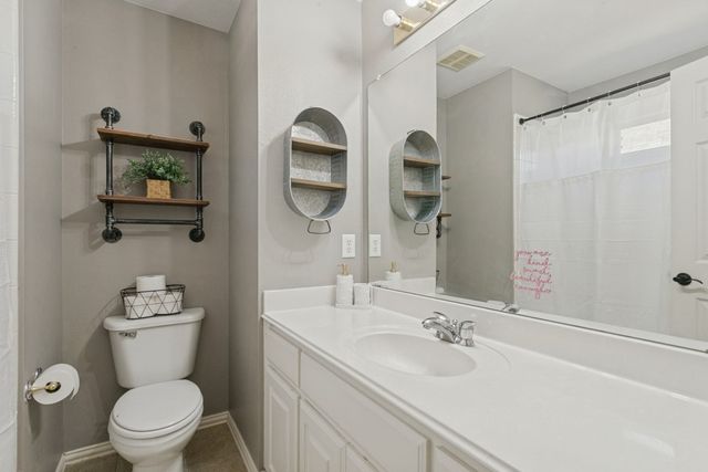 1912 Creek Bend Drive, Corinth, TX 76208