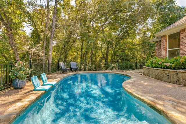 1912 Creek Bend Drive, Corinth, TX 76208