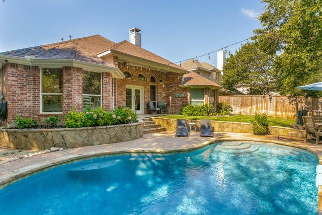 1912 Creek Bend Drive, Corinth, TX 76208