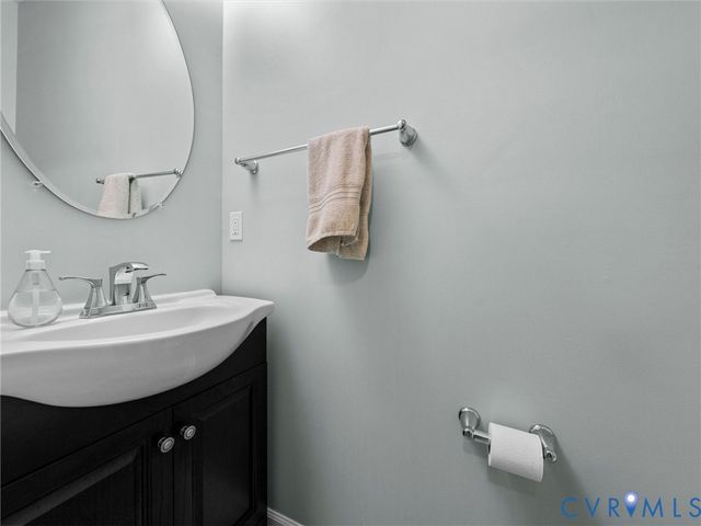 9990 Orchard Meadow Rd, Mechanicsville, VA 23116