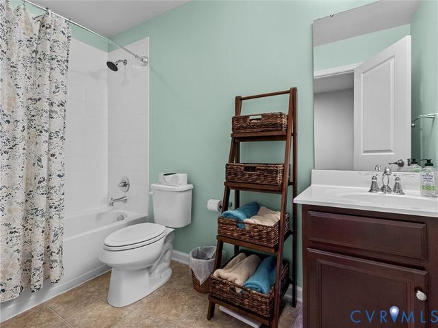 9990 Orchard Meadow Rd, Mechanicsville, VA 23116