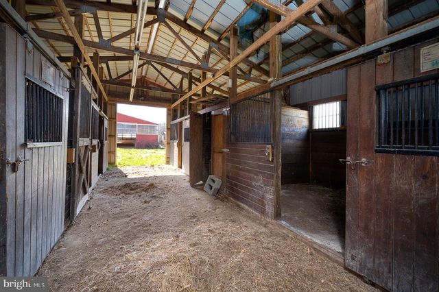 5395 COURTNEYS CORNER RD, Sumerduck, VA 22742