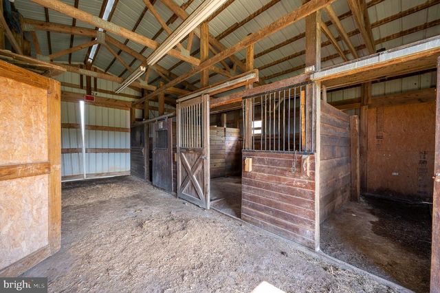 5395 COURTNEYS CORNER RD, Sumerduck, VA 22742