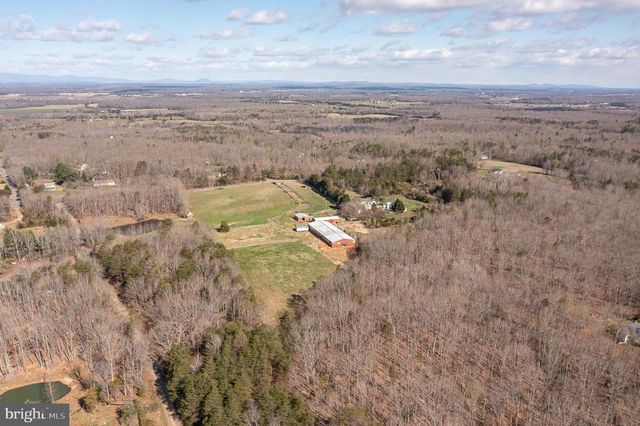 5395 COURTNEYS CORNER RD, Sumerduck, VA 22742