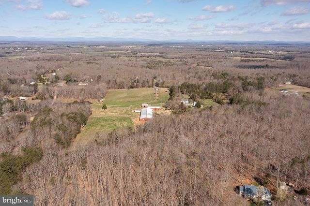 5395 COURTNEYS CORNER RD, Sumerduck, VA 22742