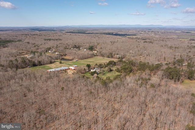5395 COURTNEYS CORNER RD, Sumerduck, VA 22742