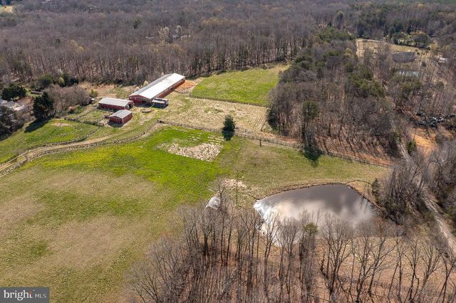 5395 COURTNEYS CORNER RD, Sumerduck, VA 22742