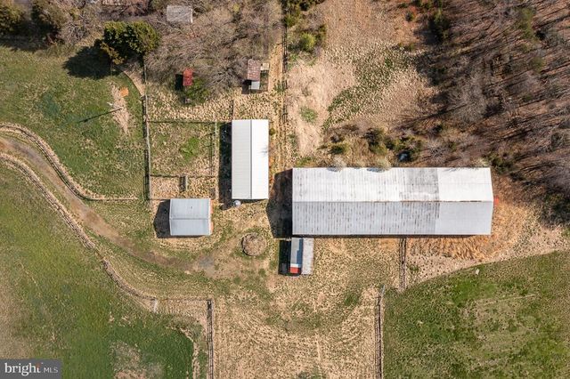 5395 COURTNEYS CORNER RD, Sumerduck, VA 22742