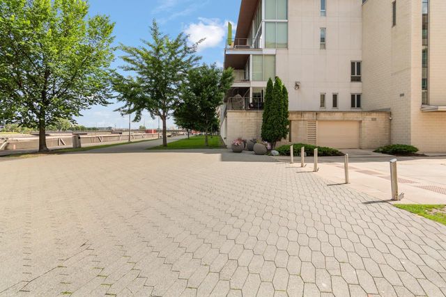 101 CHERRY STREET #404, Green Bay, WI 54301