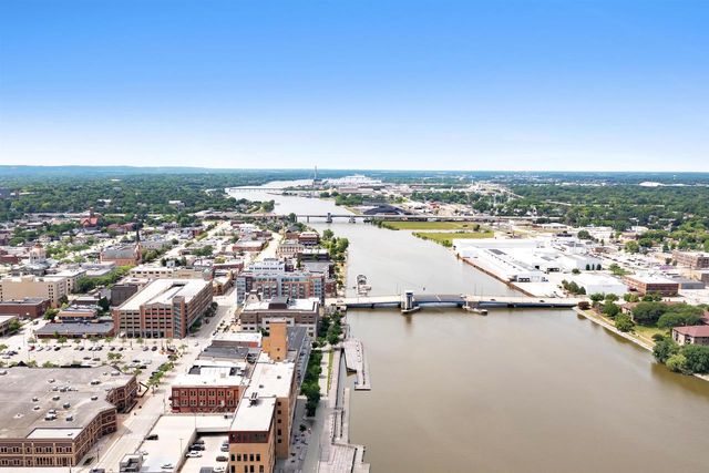 101 CHERRY STREET #404, Green Bay, WI 54301