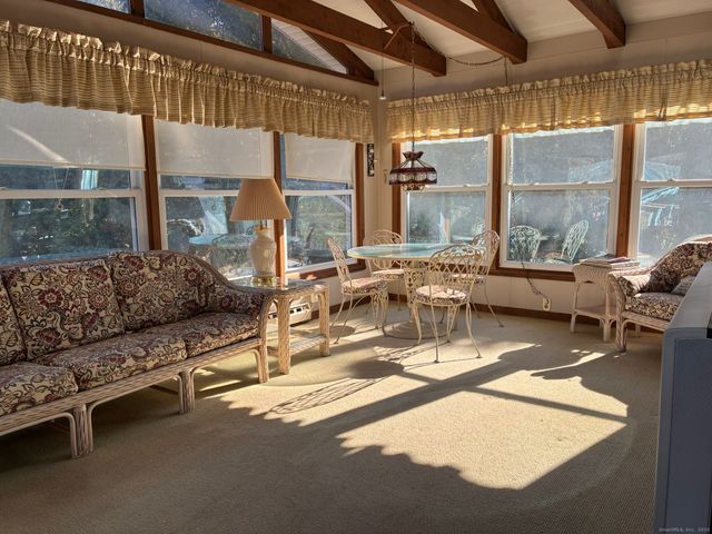 21 Ridge Drive, Montville, CT 06382