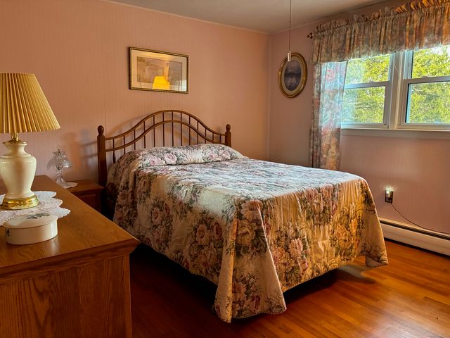 21 Ridge Drive, Montville, CT 06382