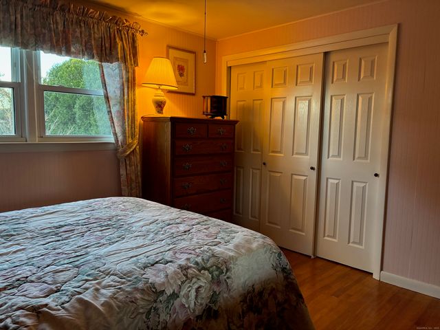 21 Ridge Drive, Montville, CT 06382