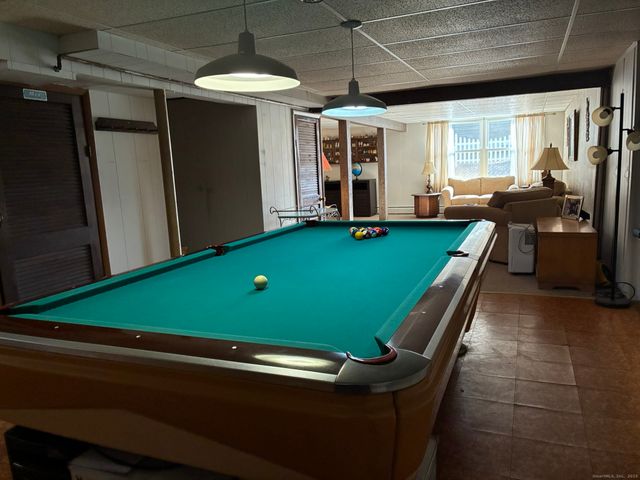 21 Ridge Drive, Montville, CT 06382