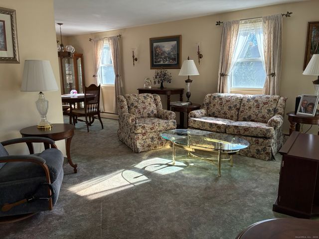 21 Ridge Drive, Montville, CT 06382