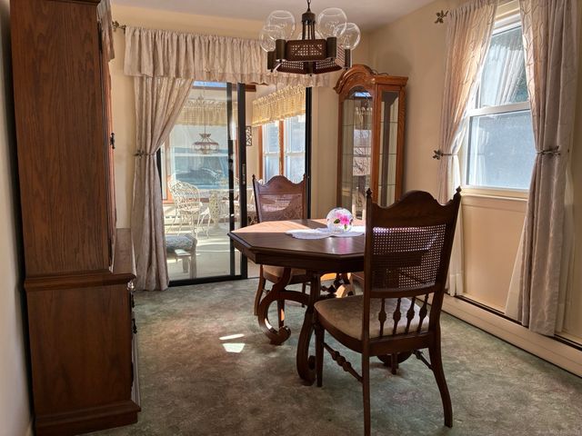 21 Ridge Drive, Montville, CT 06382