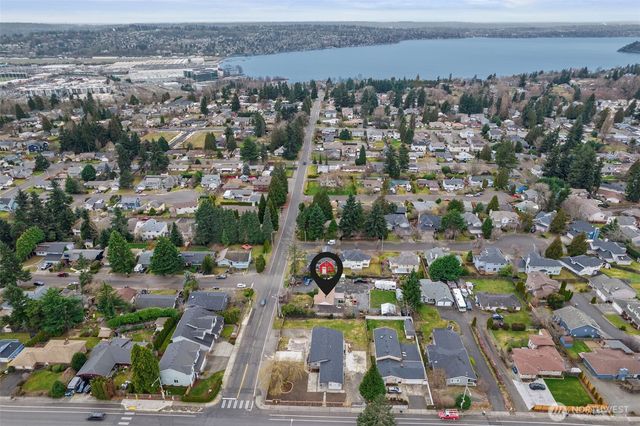 2416 NE 16th Street, Renton, WA 98056