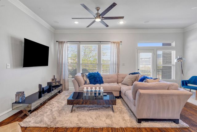 4041 Winsor Drive, Farmers Branch, TX 75244