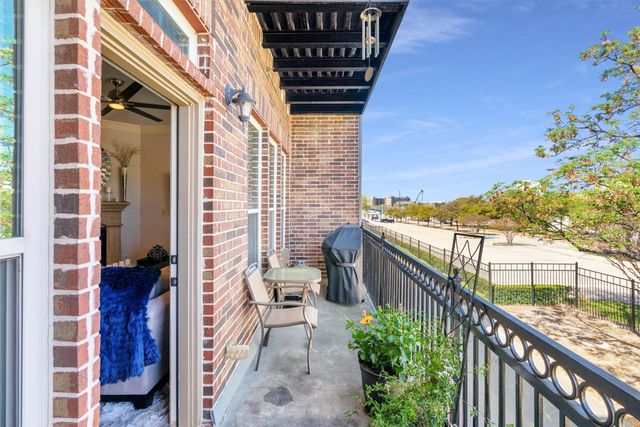 4041 Winsor Drive, Farmers Branch, TX 75244