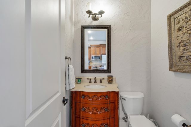 4041 Winsor Drive, Farmers Branch, TX 75244