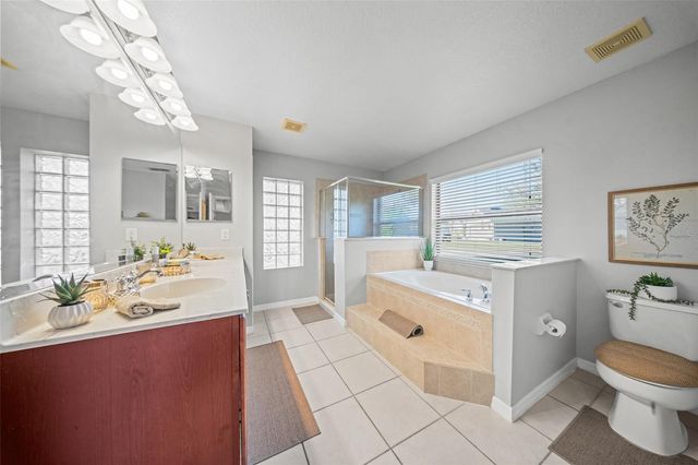 36812 ALAQUA COURT, Eustis, FL 32736