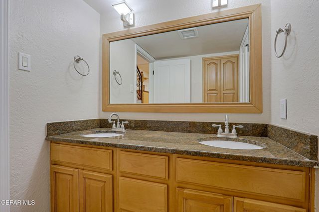 6721 Morningside Circle, El Paso, TX 79904