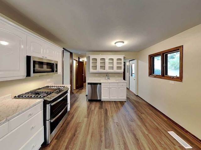 16400 Sherwood Drive, Orland Park, IL 60462