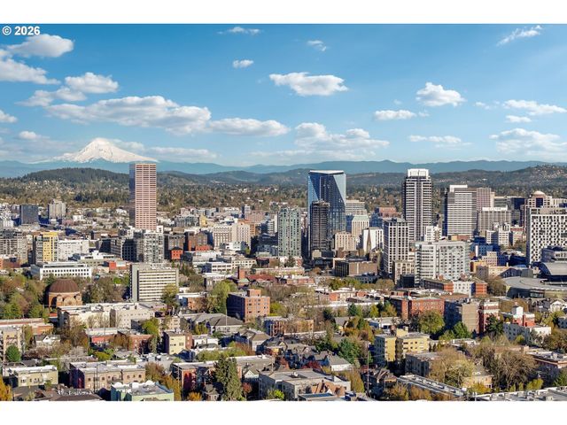 2445 Nw WESTOVER Rd 210, Portland, OR 97210