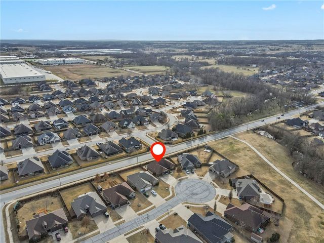 4303 SW Beech Lane, Bentonville, AR 72713