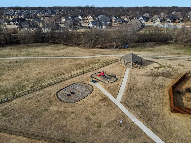 4303 SW Beech Lane, Bentonville, AR 72713