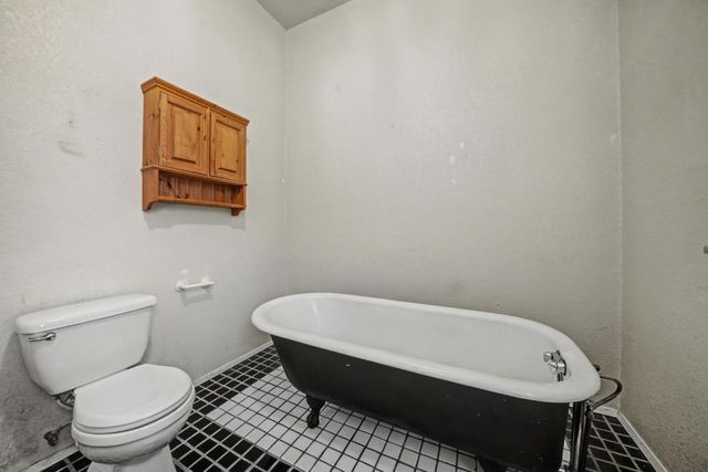 68 Woodworth St, Sutter Creek, CA 95685