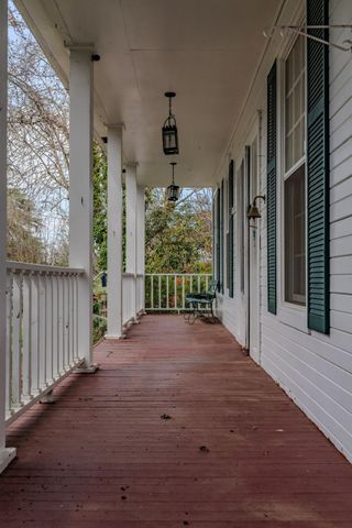 68 Woodworth St, Sutter Creek, CA 95685