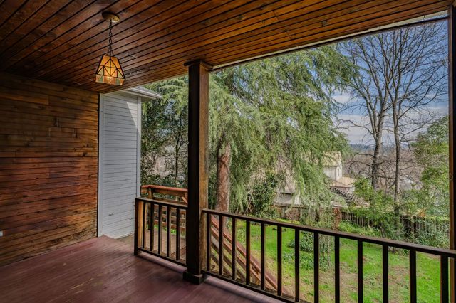 68 Woodworth St, Sutter Creek, CA 95685