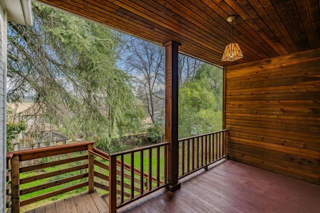 68 Woodworth St, Sutter Creek, CA 95685